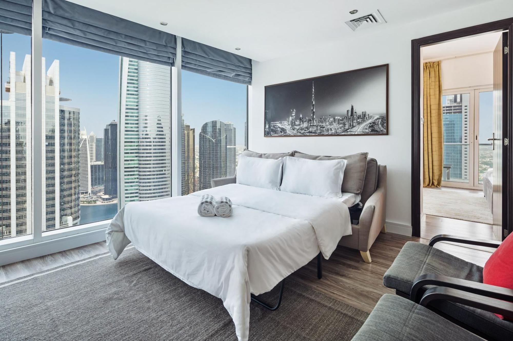 La Buena Vida: Panoramic View Near Jlt Metro * Dubai