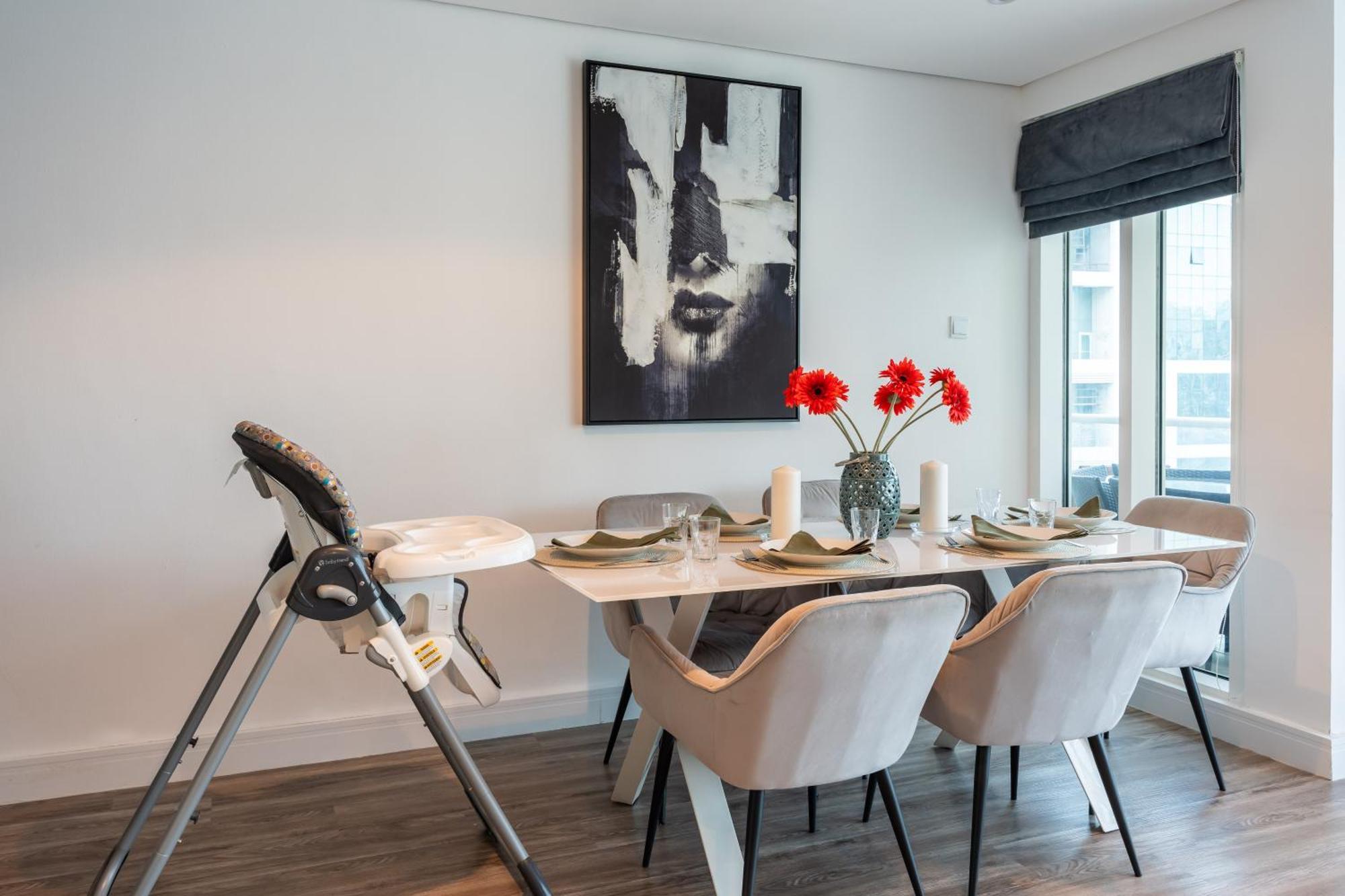 Modern & Spacious 2-bed With Panoramic Views, Dual Balconies, Steps From Jlt Metro By 